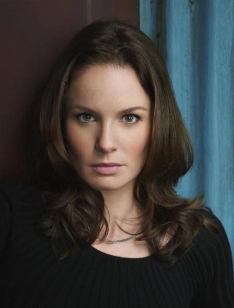 莎拉·韦恩·卡丽丝